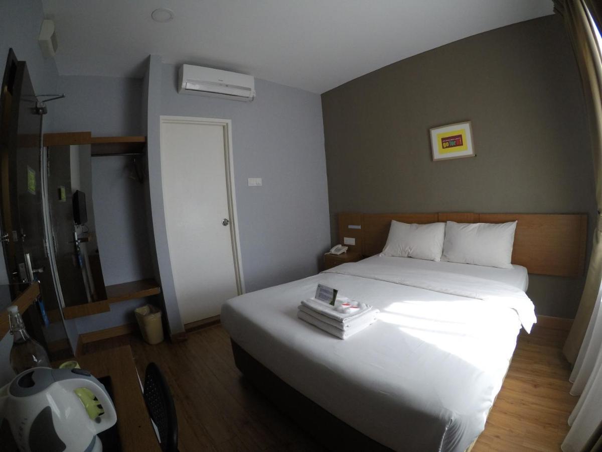 Hotel Zamburger Second Link Johor Bahru Kültér fotó