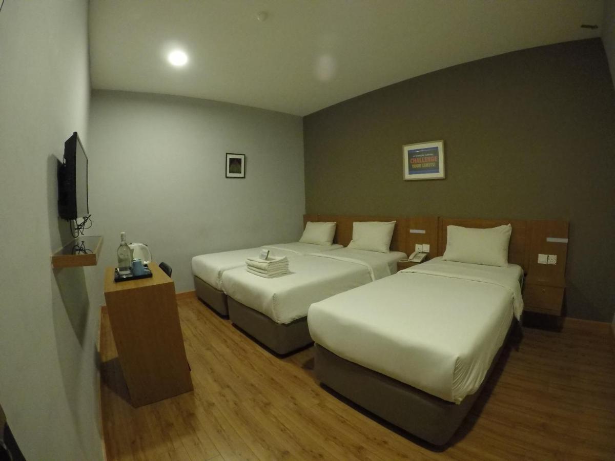 Hotel Zamburger Second Link Johor Bahru Kültér fotó
