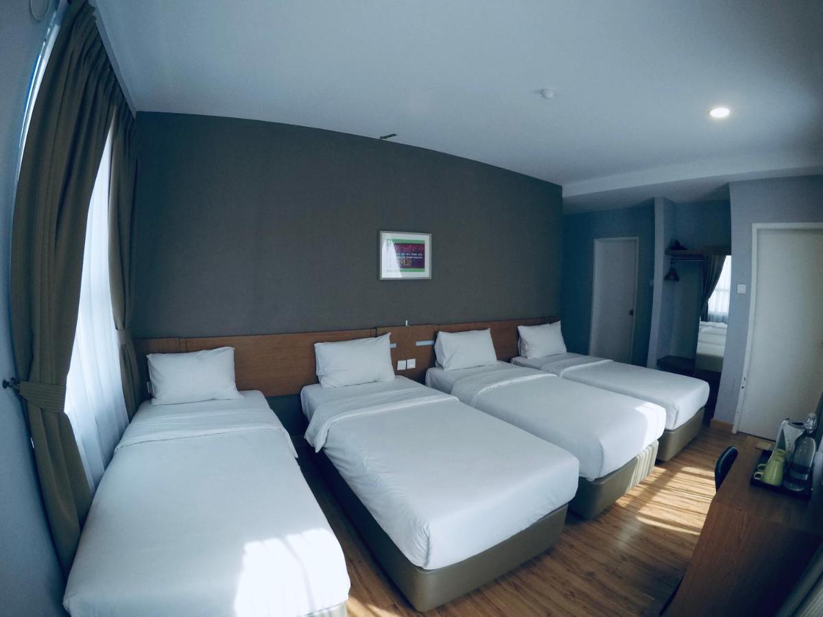 Hotel Zamburger Second Link Johor Bahru Kültér fotó